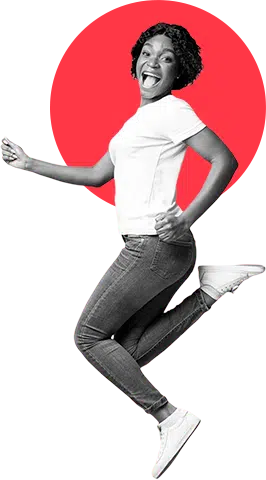 Mulher jovem e sorridente saltando com entusiasmo sobre fundo vermelho, representando criatividade, energia e dinamismo da Agência +360 — agência de design e comunicação em Moçambique especializada em branding, design gráfico, web design e soluções criativas 360º.